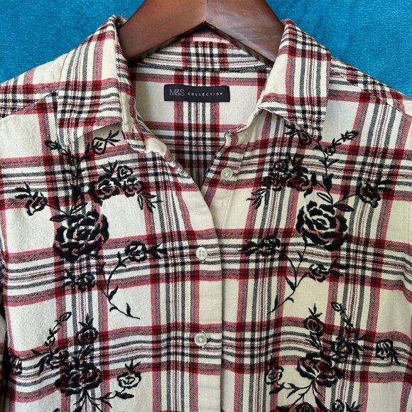 M&S (Marks & Spencers) Embroidered Button Shirt, US Size 8 - Picture 2 of 4